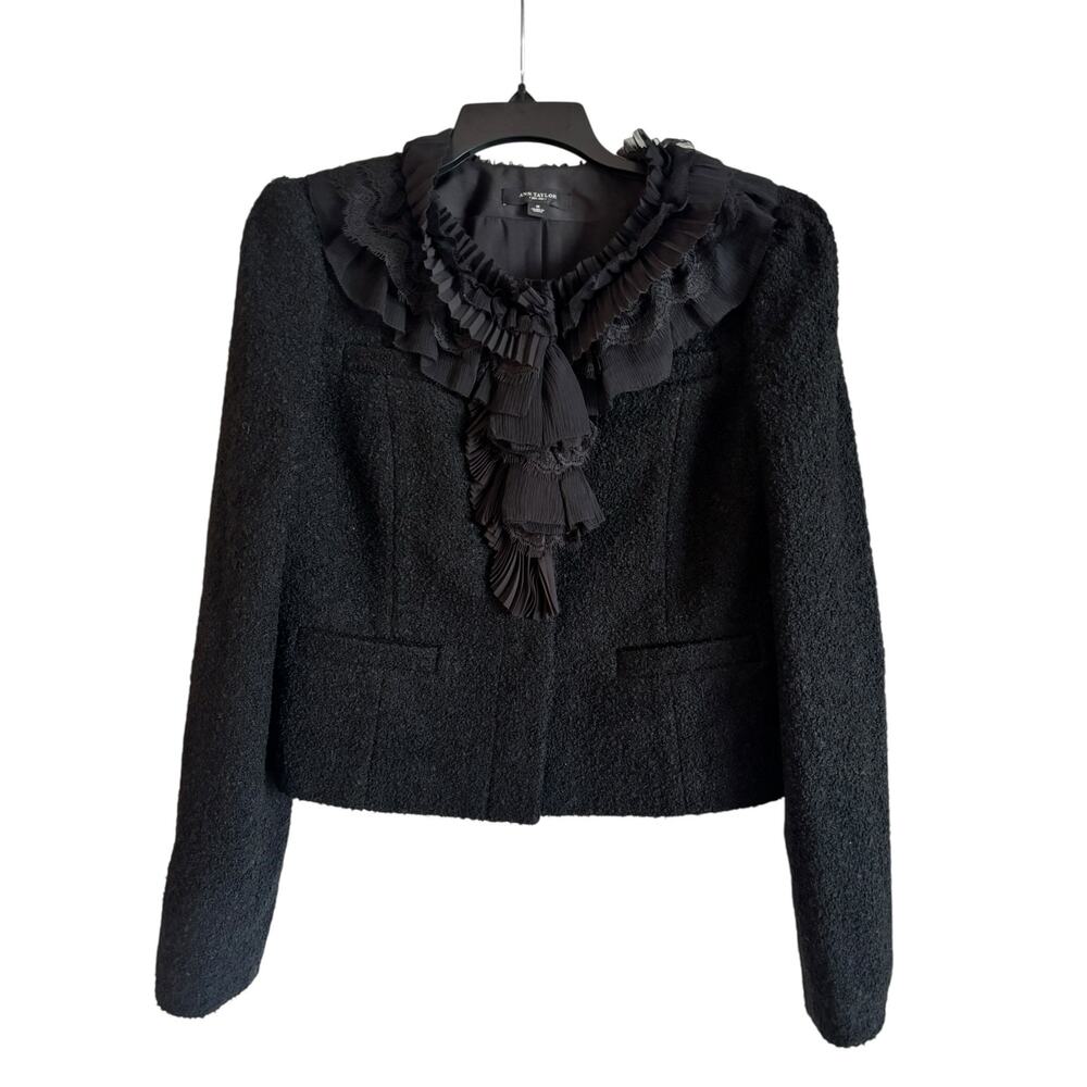 Ann Taylor Women’s Wool Blend Textured Blazer Jacket Ruffle Detail Size 8 Black